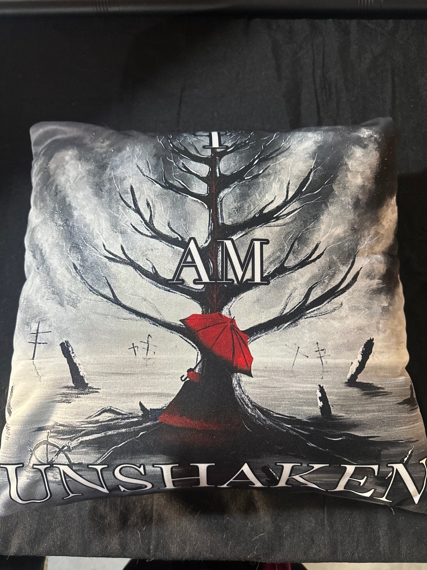 Unshaken Pillow